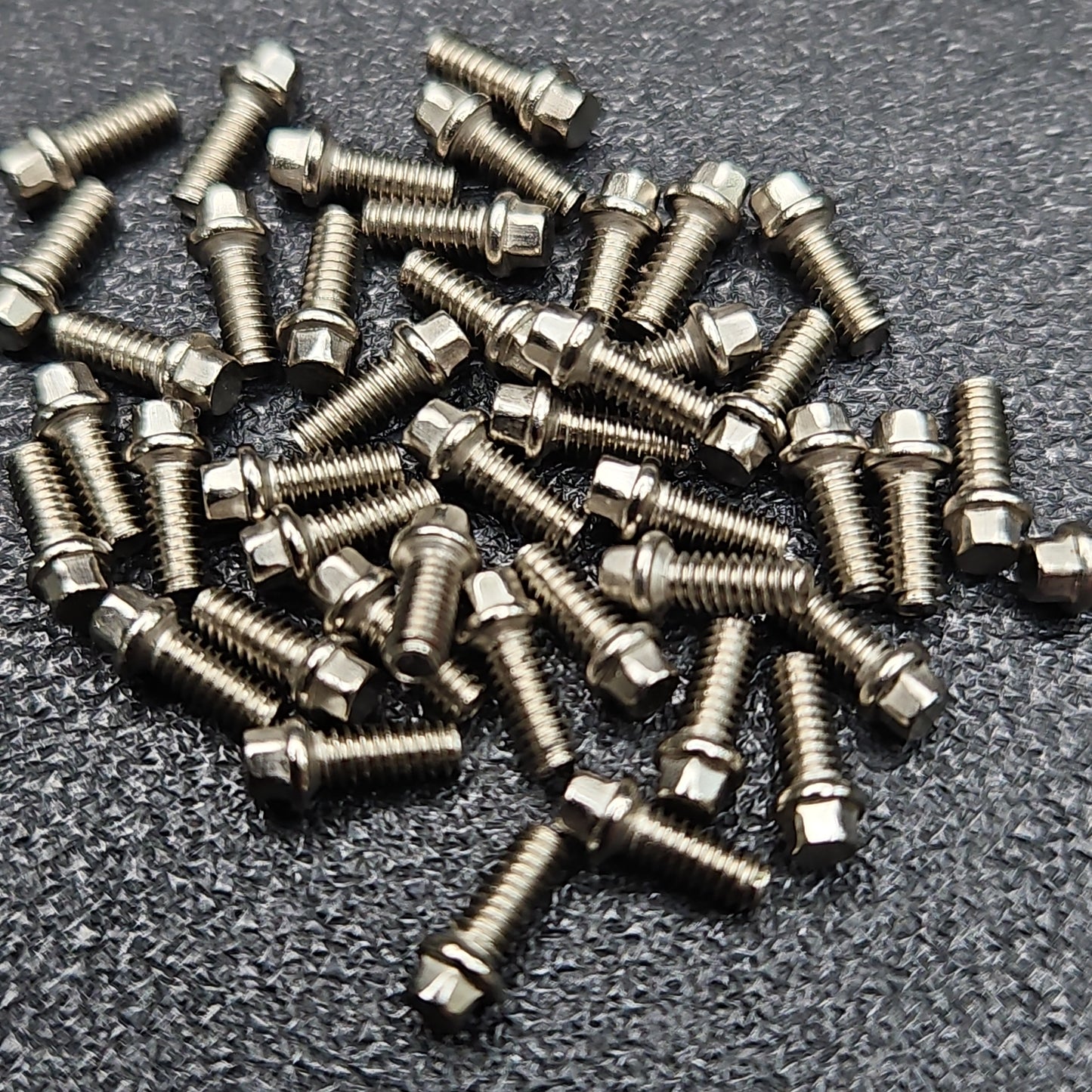 Scale Wheel Hardware (2x5mm)