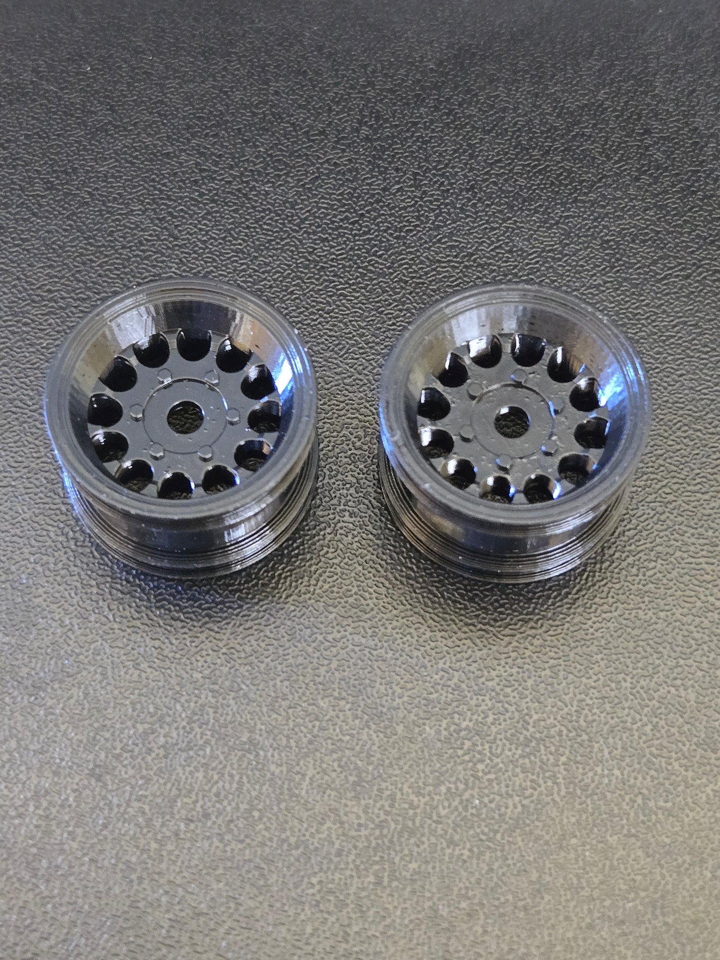 .7" Scale wheels for Scx24