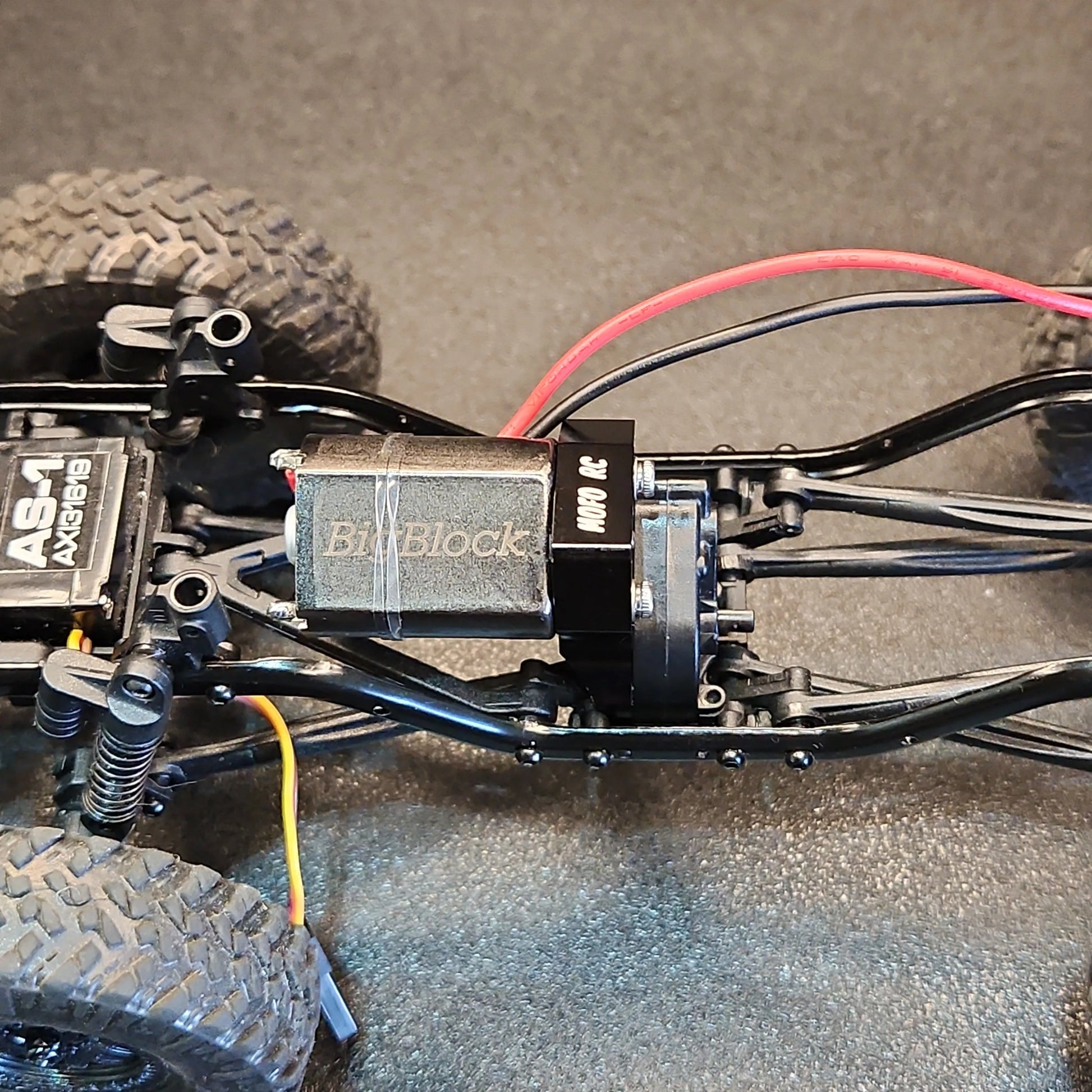 Big Block and BigBlockX Motors and Forward Facing Mount for Scx24 - Mofo Rc