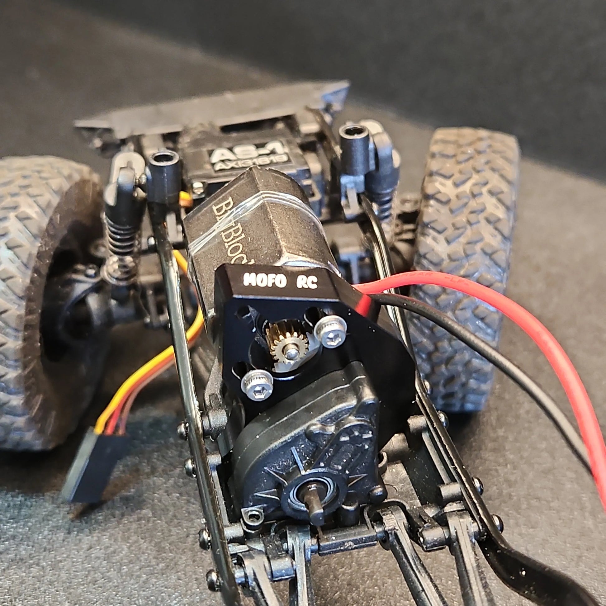 Big Block and BigBlockX Motors and Forward Facing Mount for Scx24 - Mofo Rc